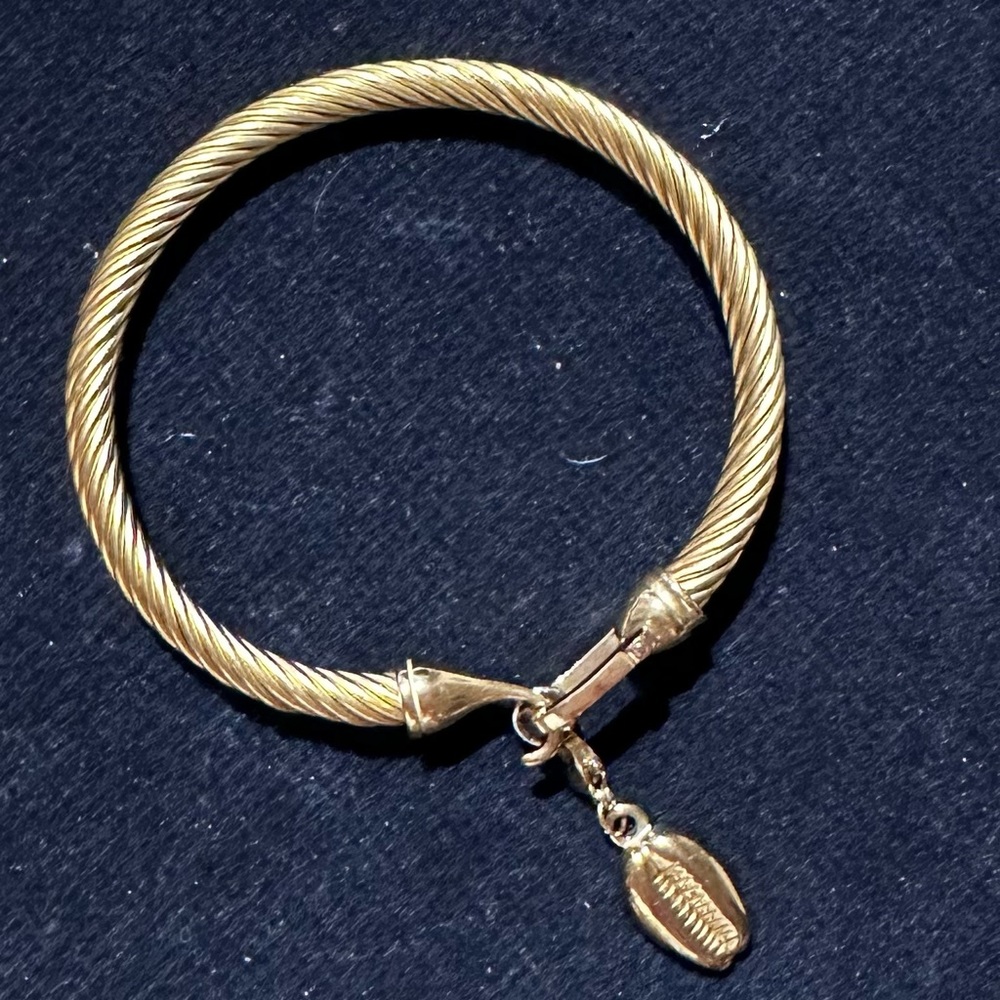 Gold Twisted Bracelet with Shell Charm
